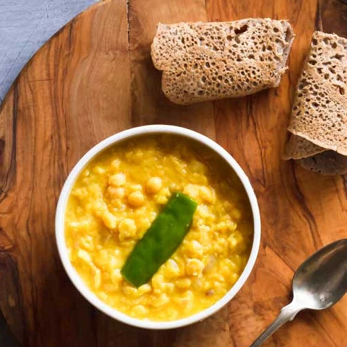 Alecha Ater Kik Wet Ethiopian Yellow Peas Stew