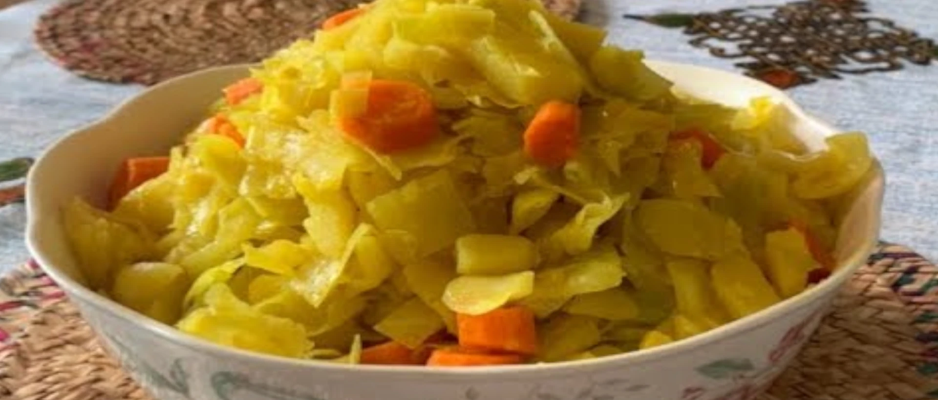 Tikil Gomen (Ethiopian Cabbage Salad)